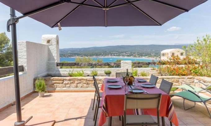 La Madrague Apartment | Hameau la Madrague by Interhome