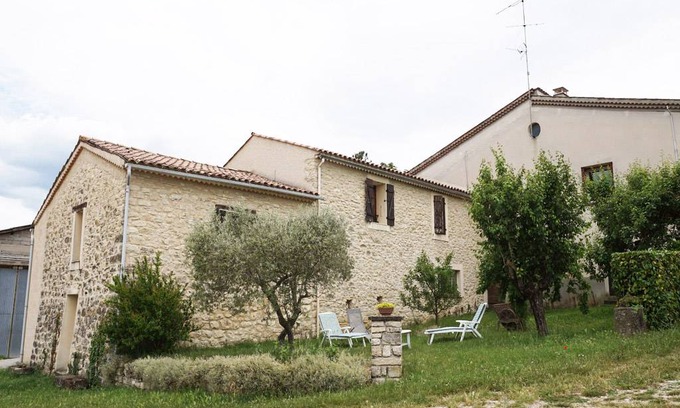 Saint-Michel-l'Observatoire House | 56 m² Gîte ∙ 2 bedrooms ∙ 5 guests