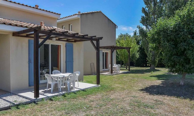 Saint-Saturnin-les-Avignon Apartment | 30 m² Apartment ∙ 1 bedroom ∙ 4 guests