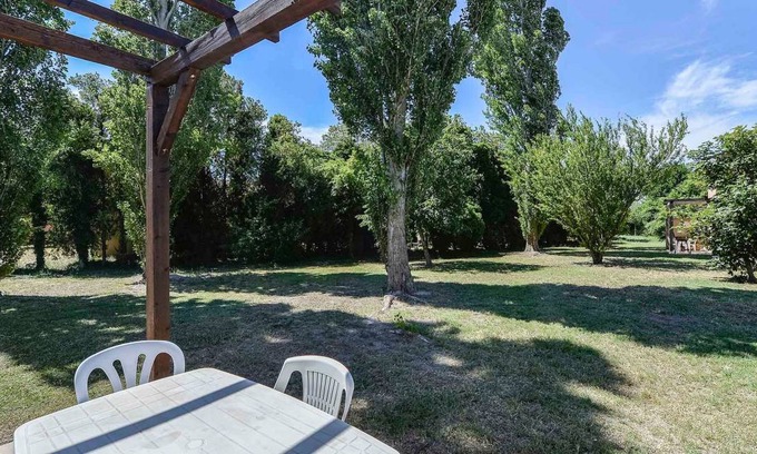 Saint-Saturnin-les-Avignon Apartment | 40 m² Apartment ∙ 2 bedrooms ∙ 6 guests