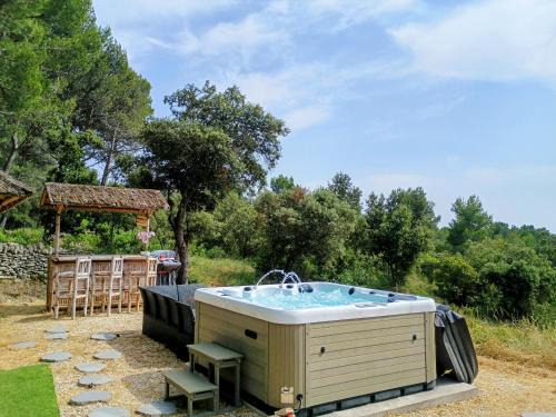 Saumane-de-Vaucluse Apartment | Gîte Le Provence Spacieux 100m2