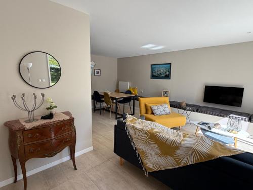Les Camoins Apartment | Havre de douceur avec piscine et jardin
