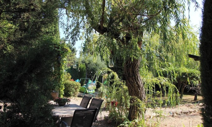 Saze Villa | Homerez - Spacious Villa with Pool in Saze