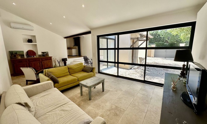 Cairanne House | HOUSE CAIRANNE