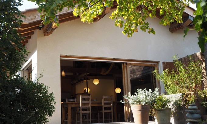 Venelles House | House for 8, air-conditioned, garden and pool 10km from Aix en Provence