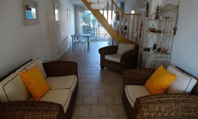 Saintes-Maries-de-la-Mer House | House "PleinSoleil" in Camargue