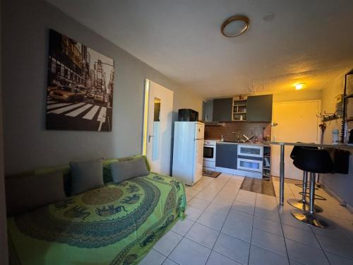 Les Sablettes Apartment | L'endroit