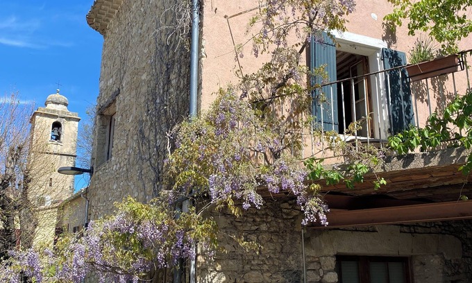 Lagnes Villa | La Maison Rose, family vacation home