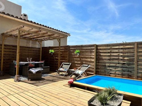 Caumont-sur-Durance House | La maisonnette de Tom