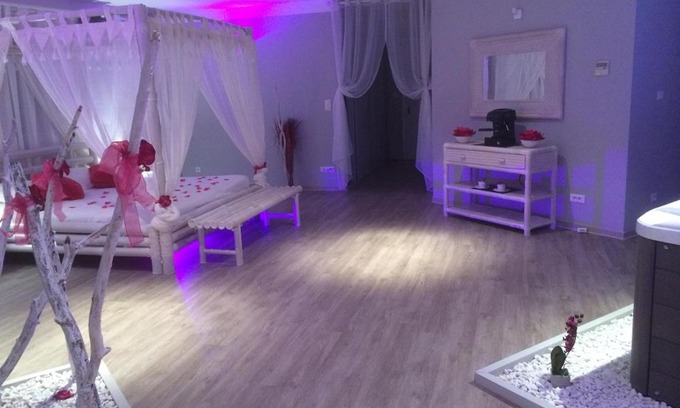 Beaucaire House | La Paillote Exotique Spa