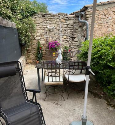 Caromb Apartment | La terrasse de Caromb face au Mont VENTOUX maison avec clim