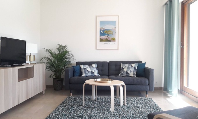 La Panouse Apartment | Large, modern, pleasant T2 apartment near the Parc National des Calanques