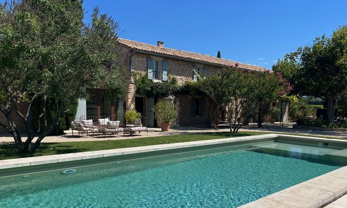 Roussillon House | Large renovated farmhouse w/ pool, in the Luberon