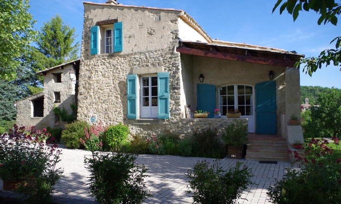 Niozelles Bed & Breakfast | Les Demeures du Clos B&B