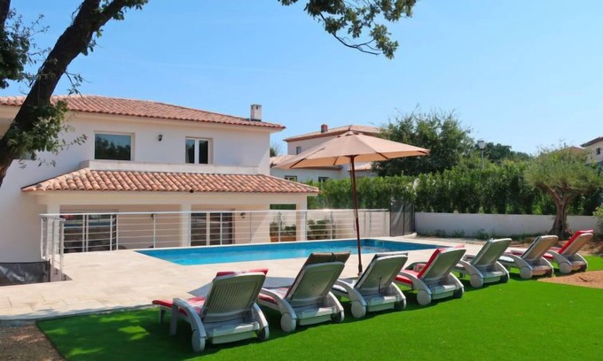 Cogolin House | Les Hautes Terres by Interhome