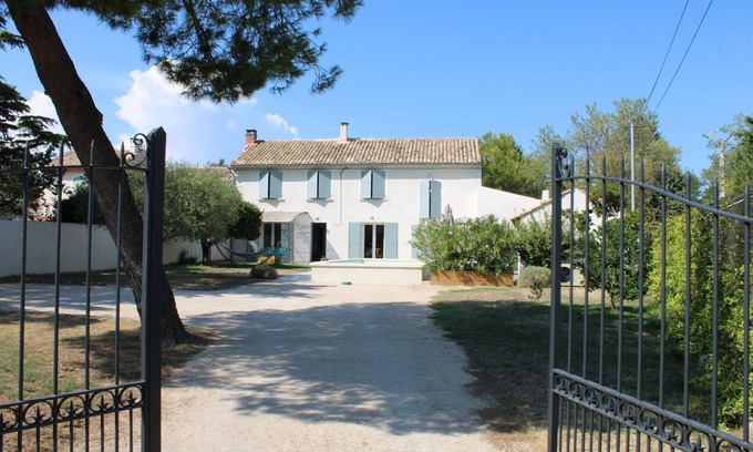 Serignan-du-Comtat House | LES TAULIÈRES - Lovely holiday home in the heart of Provence