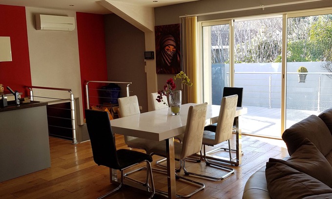Orange House | Loft standing near the city center .quiet area