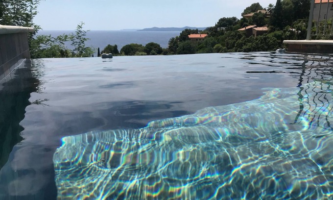 Le Rayol Villa | Luxury 6-bedroom villa with heated pool, 180° sea view, walking distance to beach