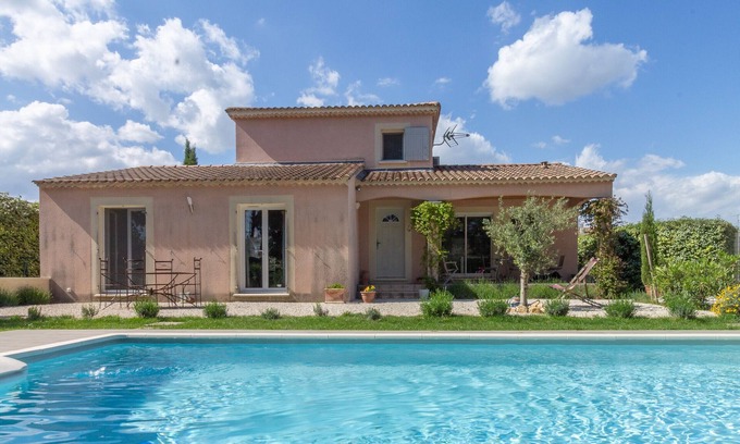 Chateaurenard Villa | Maison du Barret - Beautiful holiday home in Chateaurenard