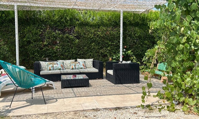 Caromb House | Maison en Provence for lovers of culture and nature