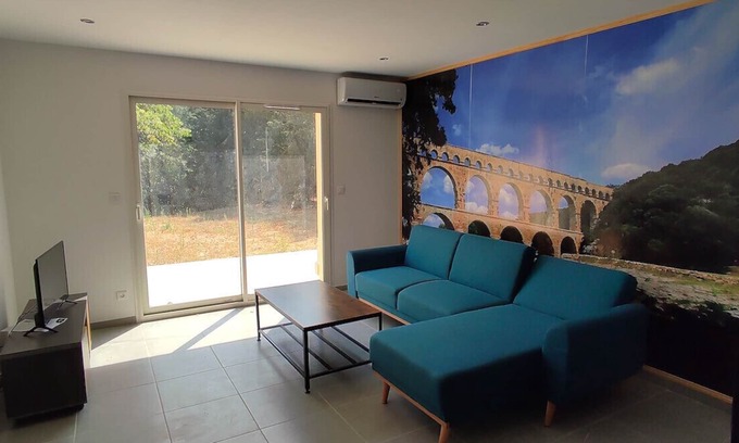 Castillon-du-Gard House | Nice New House With Terrace And Garden