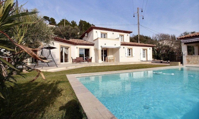 Lorgues Villa | PLEASANT VILLA WITH SWIMMING POOL FOR 8 PEOPLE