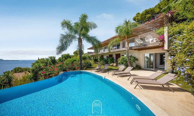 Carqueiranne House | Prestigieuse Villa Piscine/vue mer-WiFi/CLiM ByHC