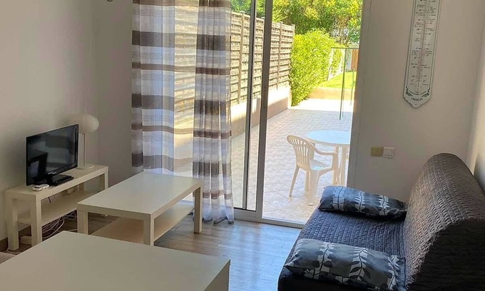La Penne-sur-Huveaune Apartment | Quiet studio near Aubagne