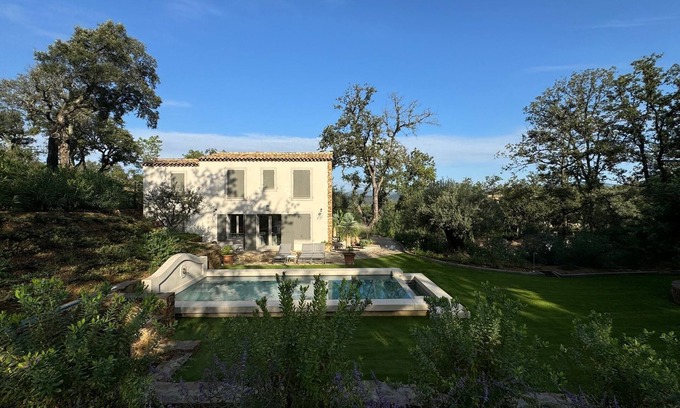 Cogolin House | Renovated country house with large garden and swimming pool, quiet location, ideal for families