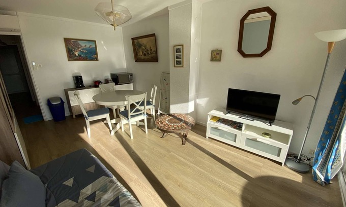Les Sablettes Apartment | Residence in the heart of the Sablettes landscape park