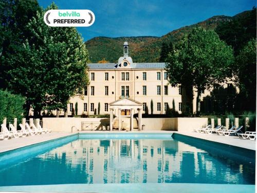 Montbrun-les-Bains Apartment | Romantic Château Stay Rhône