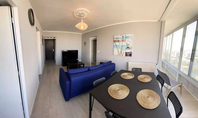 La Panouse Apartment | Rouviere Residence - Large apartment Sea view Budget Mastered
