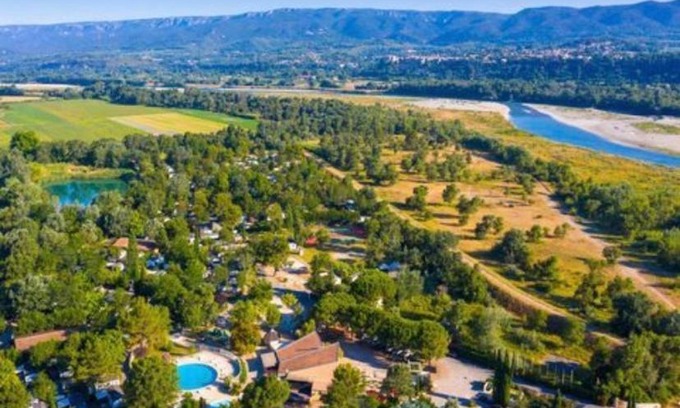La Roque-d'Antheron Other | Séjour inoubliable en Provence, camping 3 étoiles