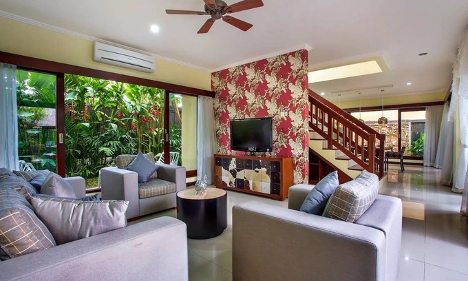 Umalas Villa | Samudra · Luxury 8BR Private Pool Villa Bali