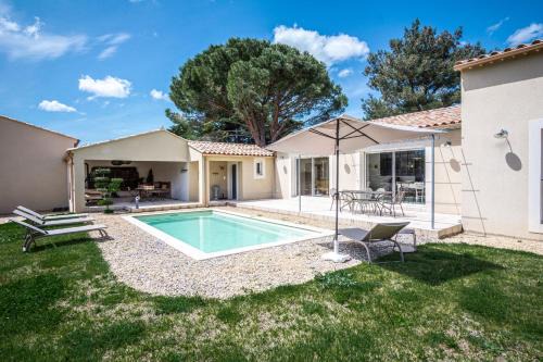 Cheval-Blanc House | Stunning house on the edge of the Luberon