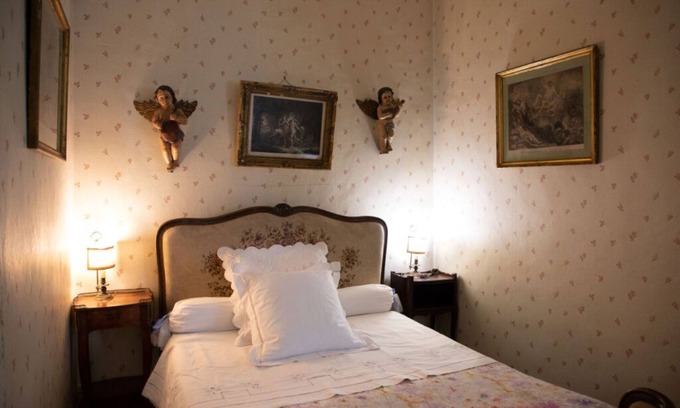 Camps-la-Source Bed & Breakfast | Suite Familiale