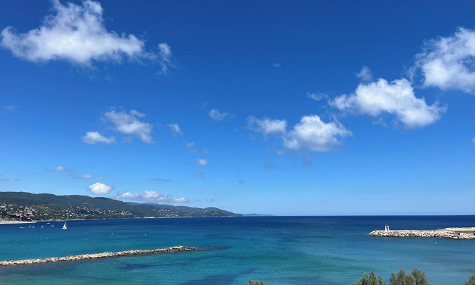 Le Lavandou Apartment | Superb 3-bedroom apartment/80m2/new condition/waterfront/excep180° sea view/Wifi/Parking