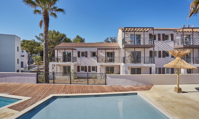 Giens Condo | T2 + cabine pour 6 | Plage à proximité | Piscine