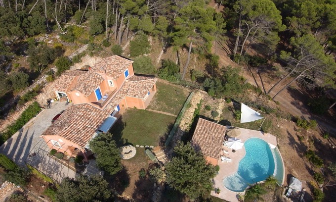 Lorgues House | Trés Belle Villa Grand Standing ,plein Sud, vue Magnifique Dominante