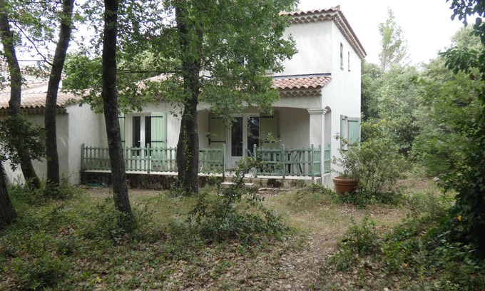 Mormoiron House | Tree-lined vacations at the foot of Mont Ventoux