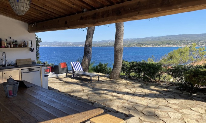 La Madrague Villa | VILLA AT THE FRONT OF THE SEA - BEACH 50 meters away!