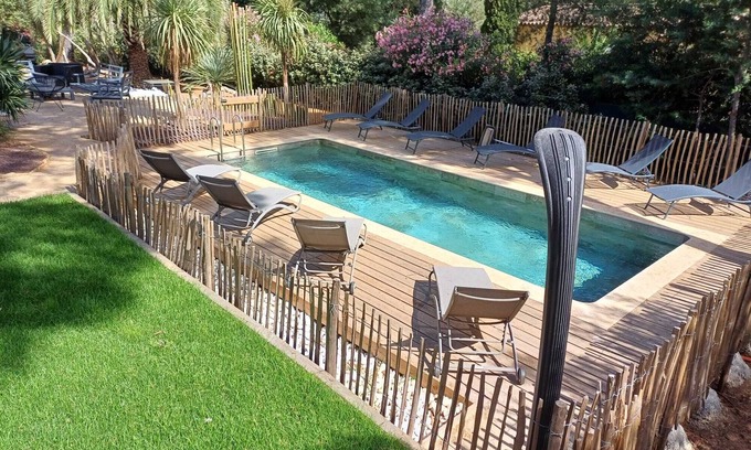 Cavaliere Villa | Villa Idéalement Située à Moins de 300 m de la Plage