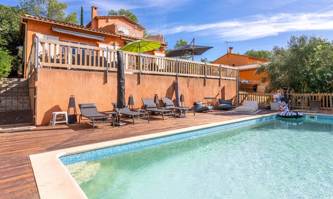 Lorgues Villa | Villa 'Lorguaise Avec Piscine' with Private Pool, Wi-Fi and Air Conditioning