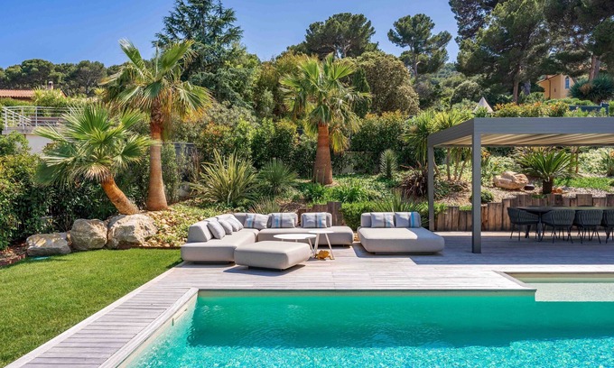 Giens Villa | Villa Prestige Vue Mer et Piscine - La Madrague Giens