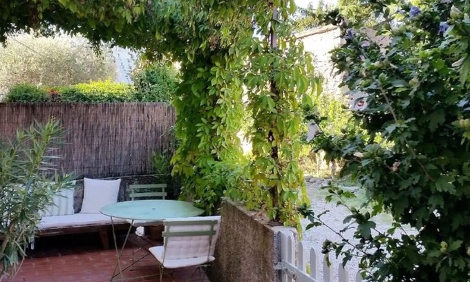 St.-Remy-de-Provence House | Villa Saint-Rémy-de-Provence, 1 bedroom, 3 persons