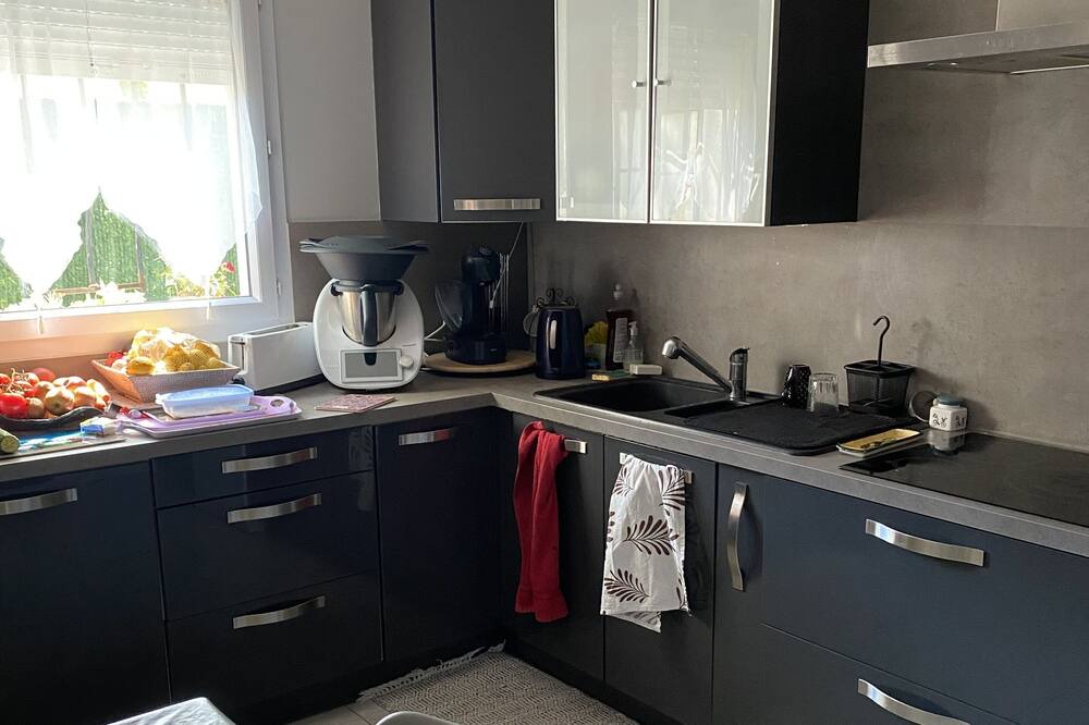 Montfavet House | Maison au Calme Dans Résidence Proche du Festival