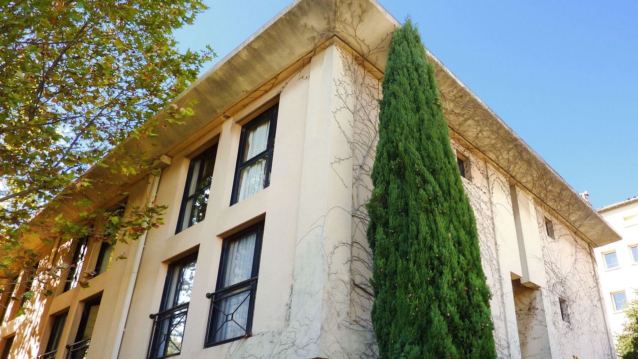 Photo of Buildings in Sud