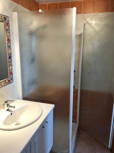 Photo of Bathroom in Plaisians