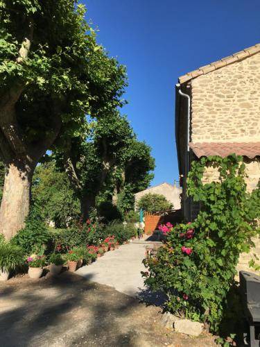 Photo of Buildings in Cabannes