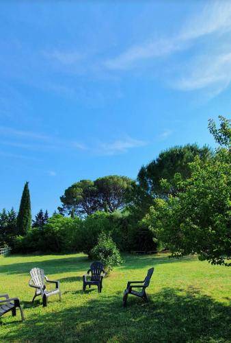 Photo of Others in Vers-Pont-du-Gard